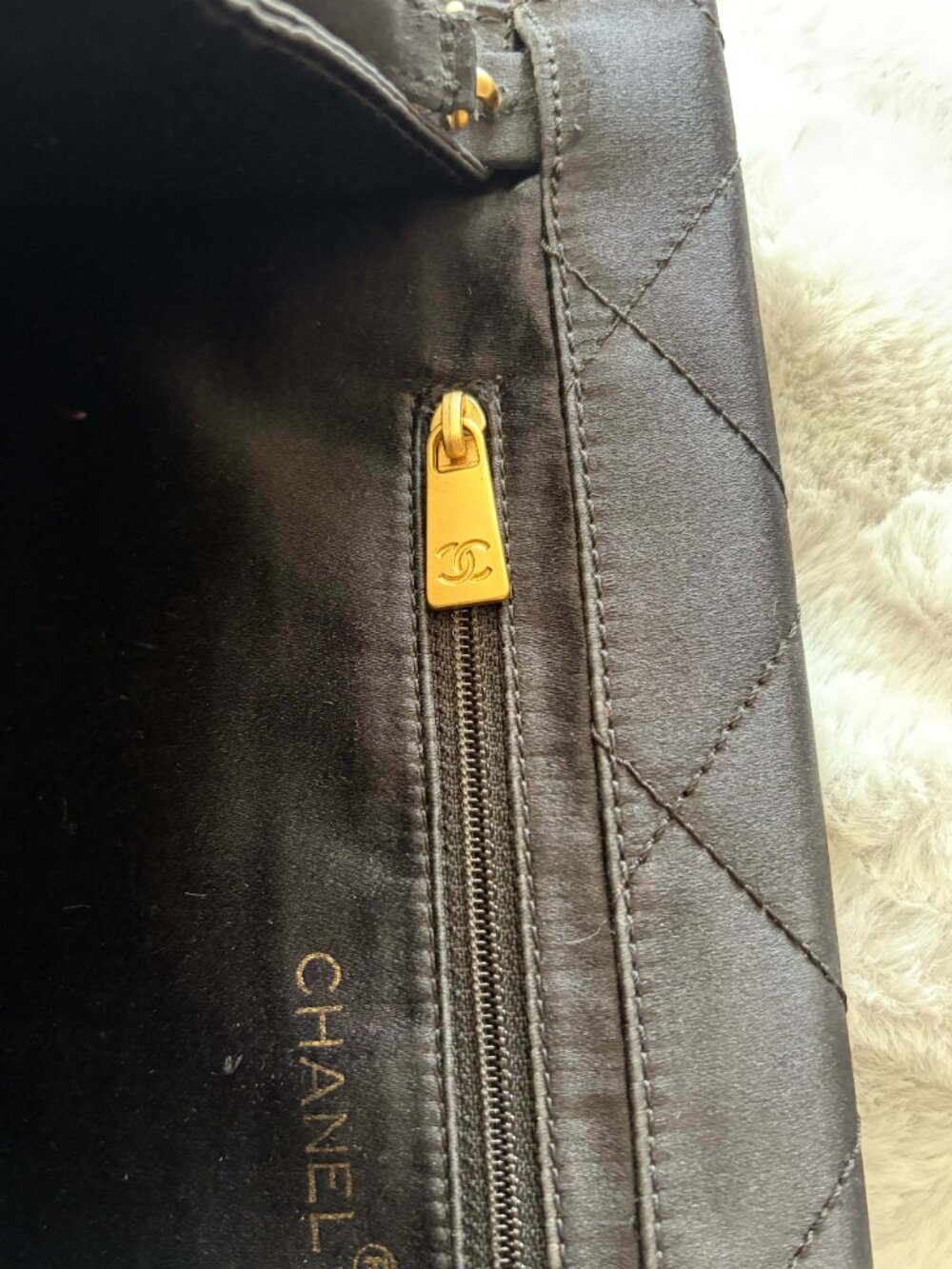 Vintage Chanel Satin Frame Clutch - Picture 10 of 12